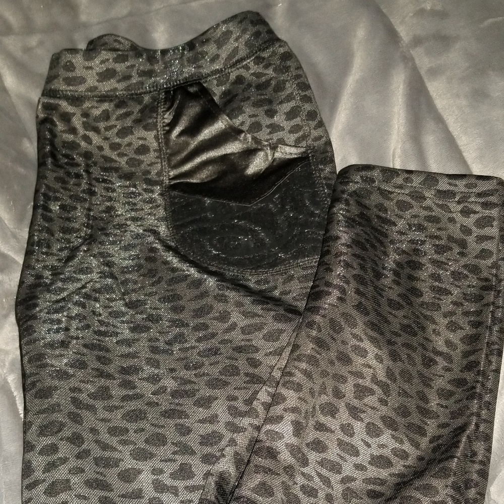 Leopard print fleece leggings